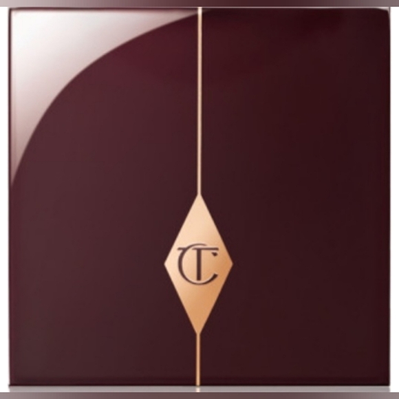 Charlotte Tilbury Luxury Eyeshadow Palette in The Golden Goddess - Picture 3 of 10
